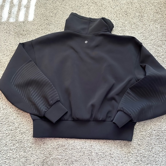 lululemon athletica Black Long Sleeve - Picture 10 of 11